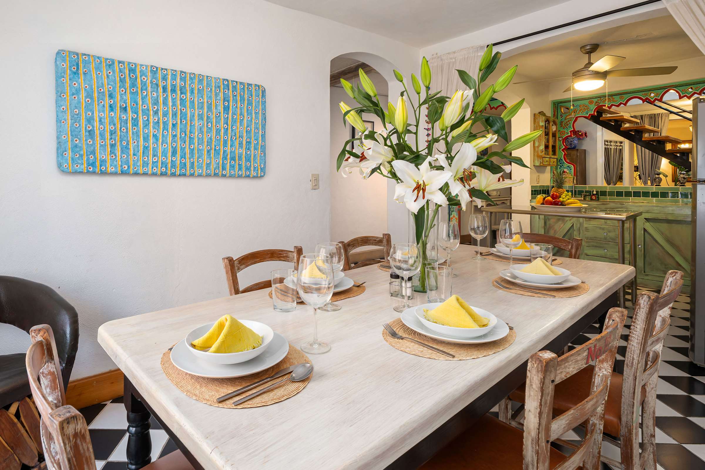 The Bird House, 2BR Artistic Retreat for Creatives 9