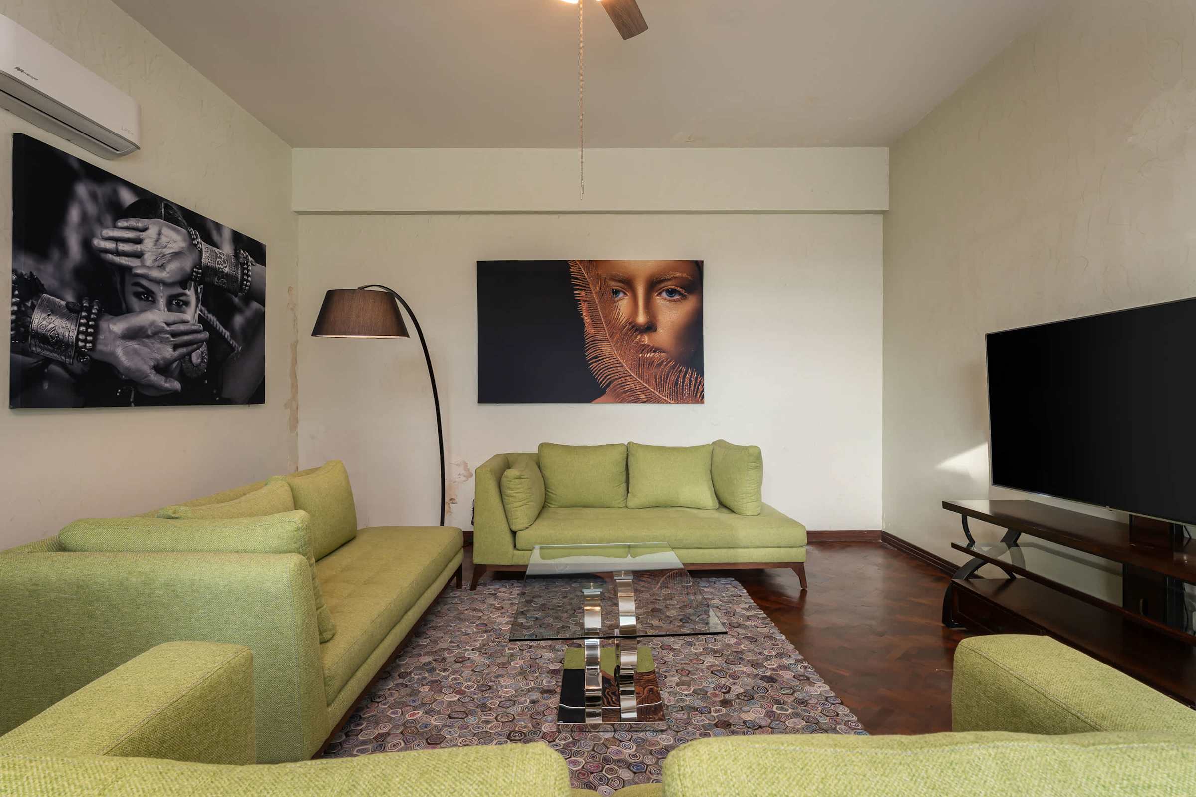 Den lounge with TV area