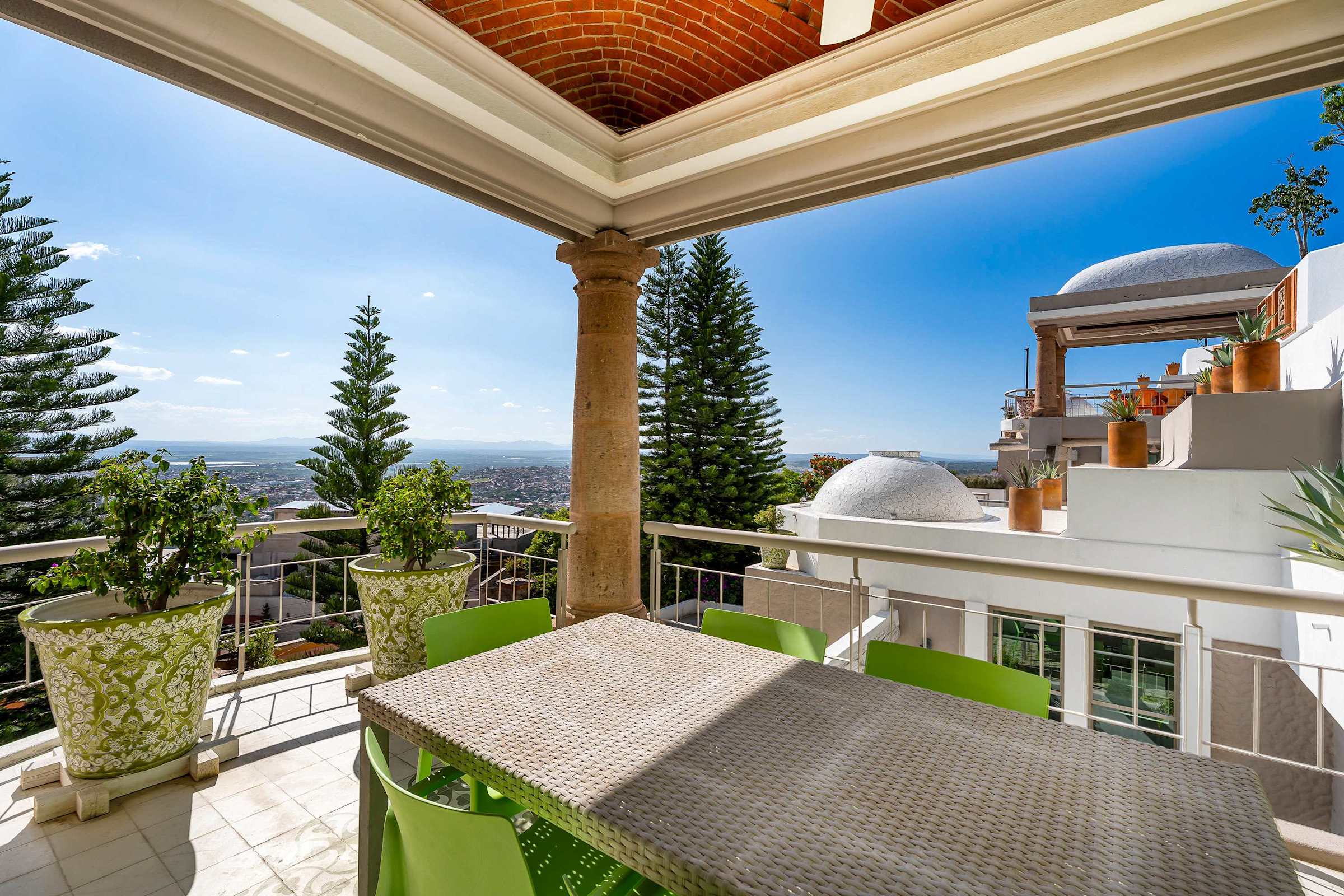 Second level terrace with outdoor dining