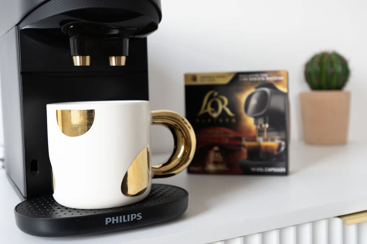 Coffee Machine and capsules