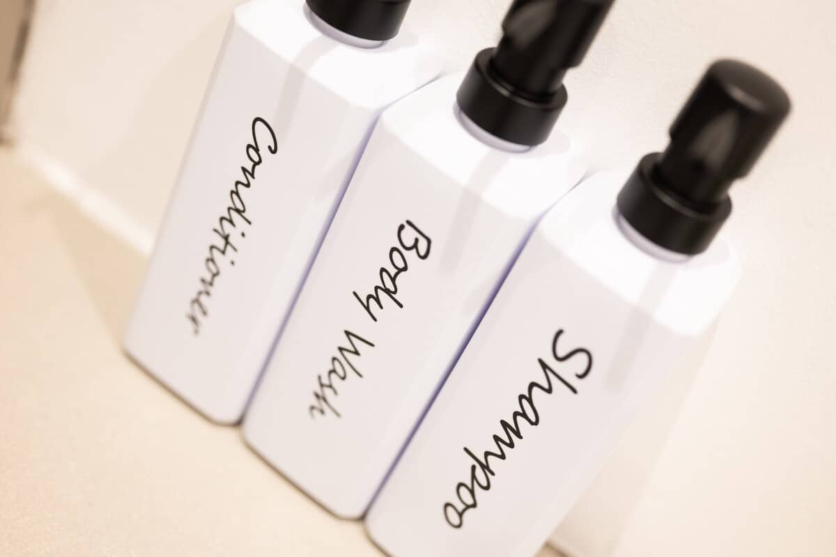 Bathroom with bodywash, shampoo and conditioner provided