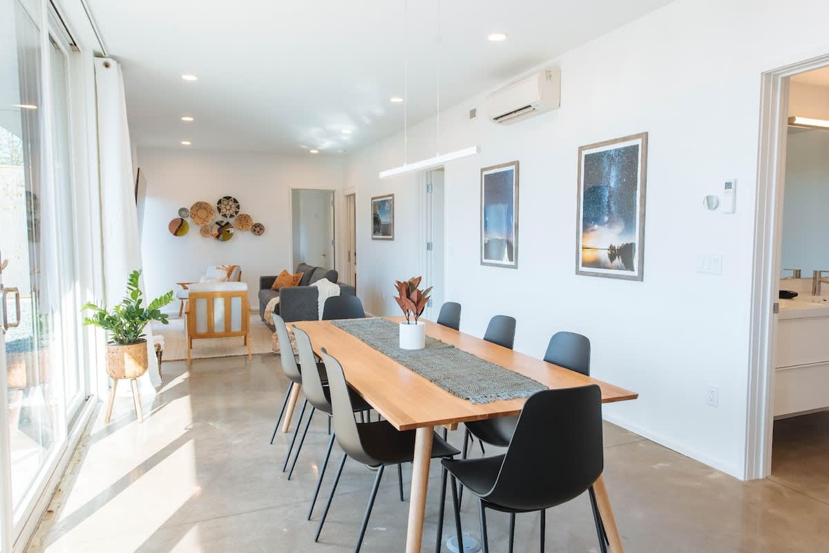 Each 3-bedroom Flat features an open floor plan and is thoughtfully furnished with high end furniture. We teamed up with local artists and photographers to decorate each flat with a unique, Door County flair.