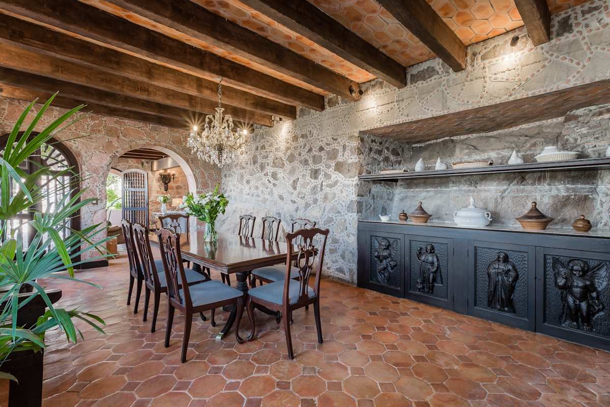 Casa Vista 6BR Villa, 16p Jacuzzi Pool & Breakfast · photo 17