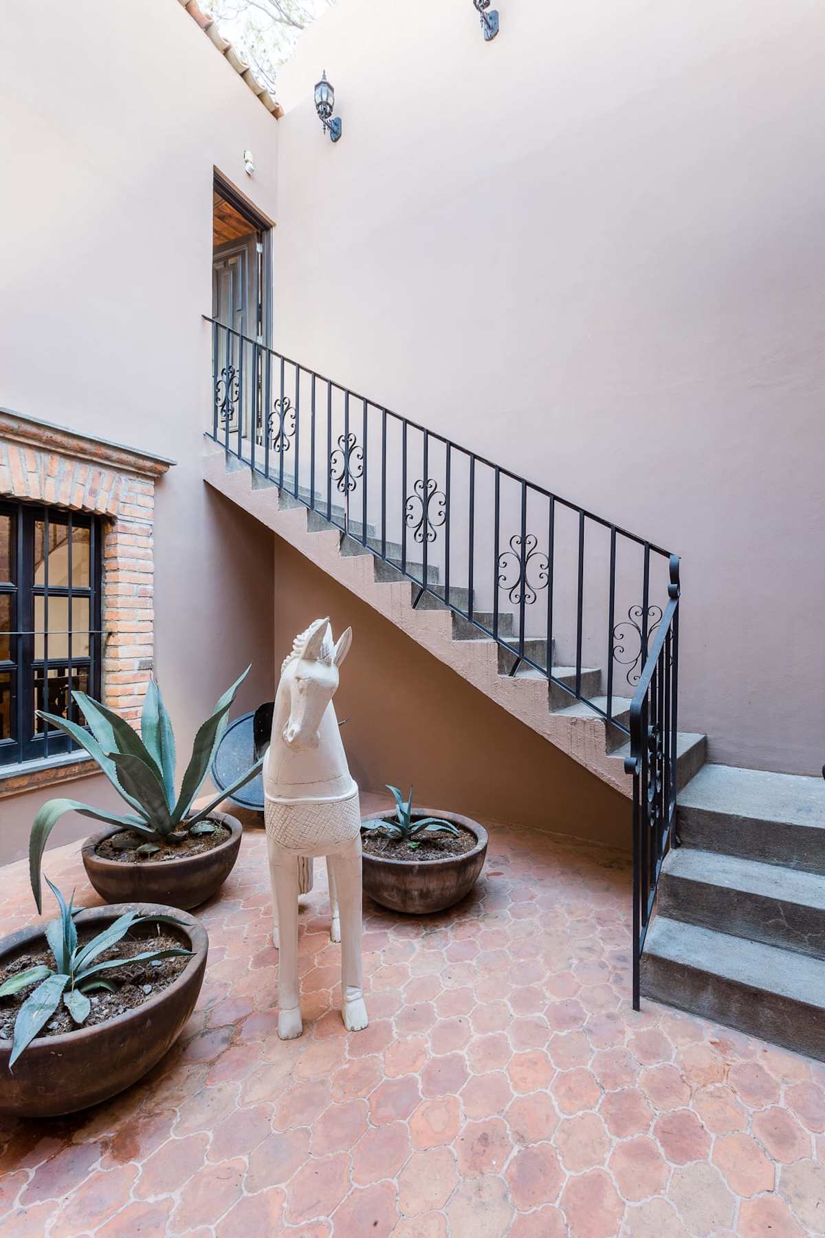 Casa Vista 6BR Villa, 16p Jacuzzi Pool & Breakfast · photo 37