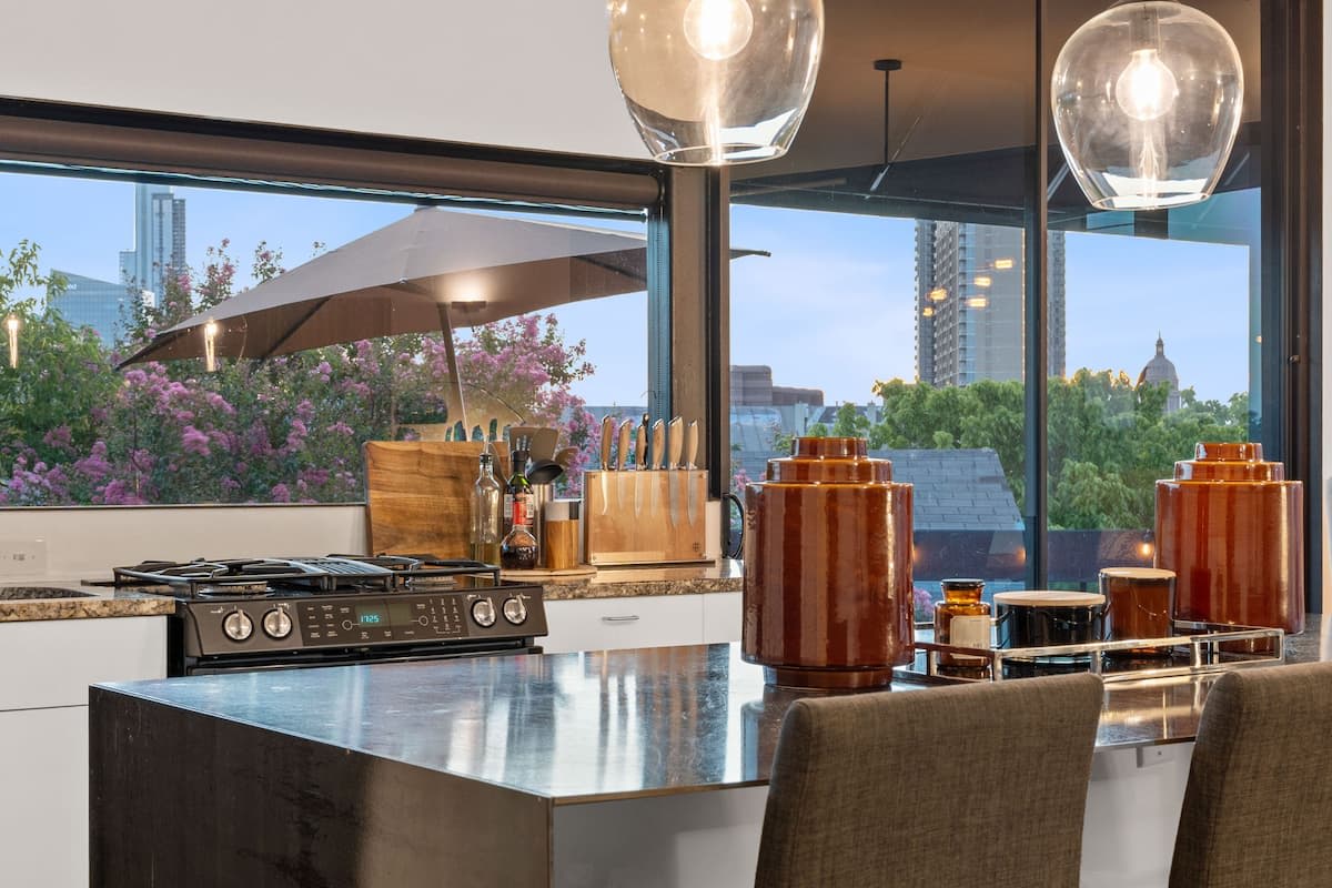 Kitchen city views