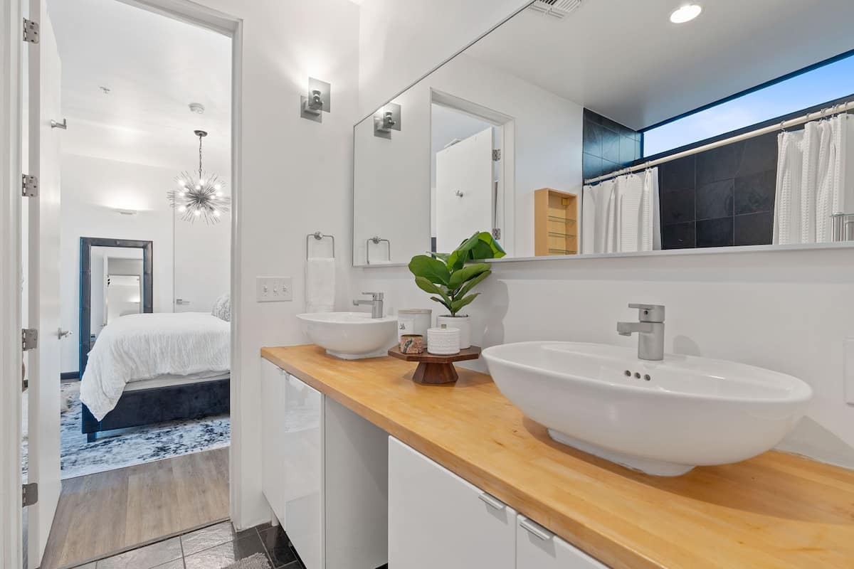 Ensuite bathroom