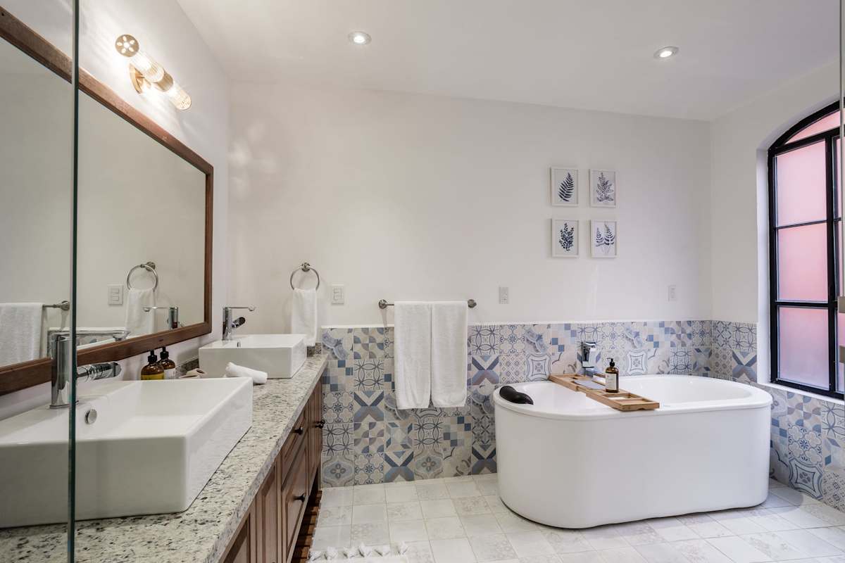 Bathroom with bathtub