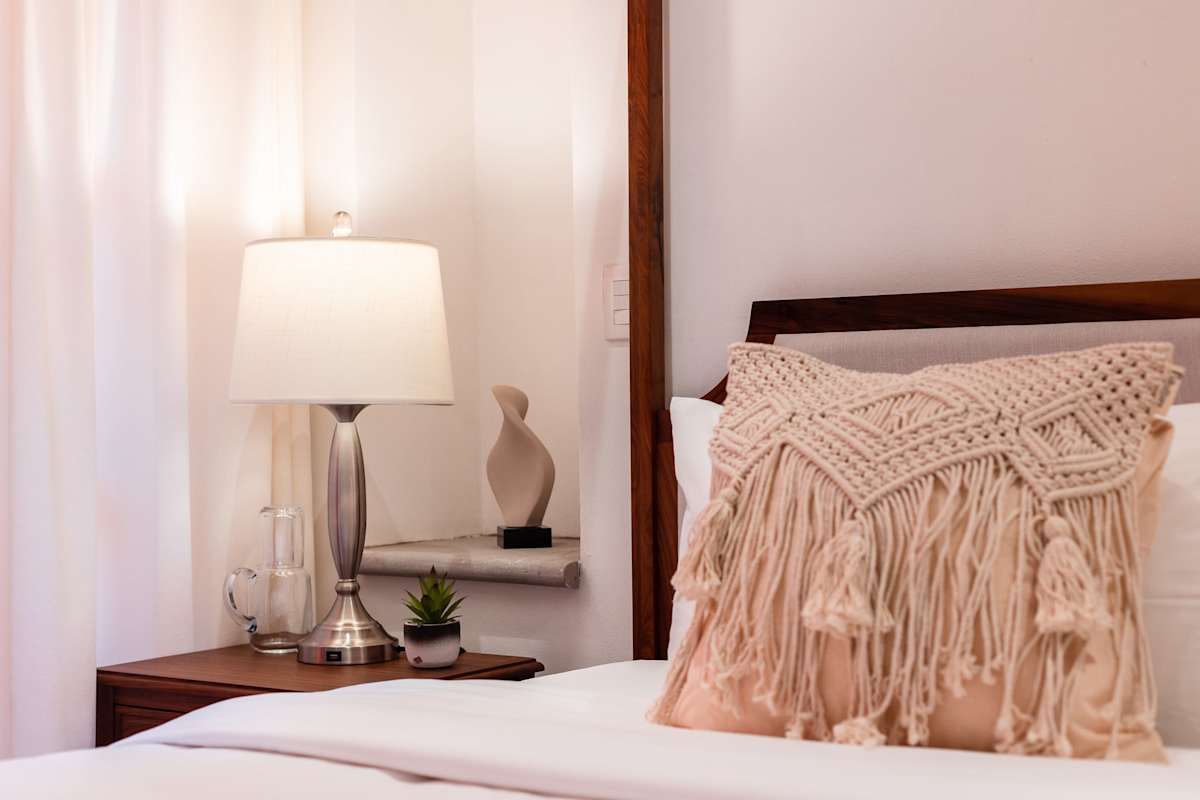 Bedroom details