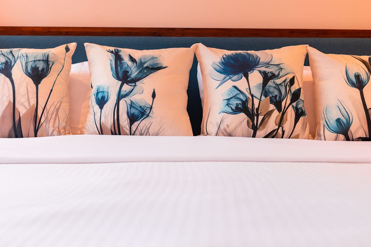 Bedroom details