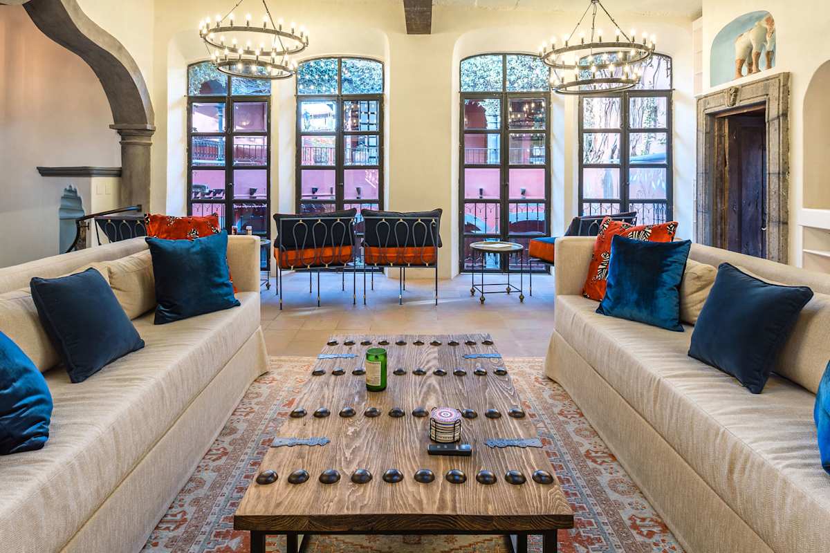 Grand living room