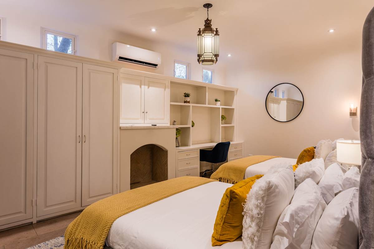 Casa Cielo 4 Story Luxury with Rooftop Hot Tub +AC · photo 23