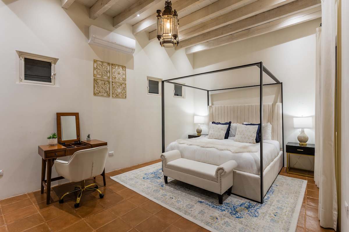 Casa Cielo 4 Story Luxury with Rooftop Hot Tub +AC · photo 29