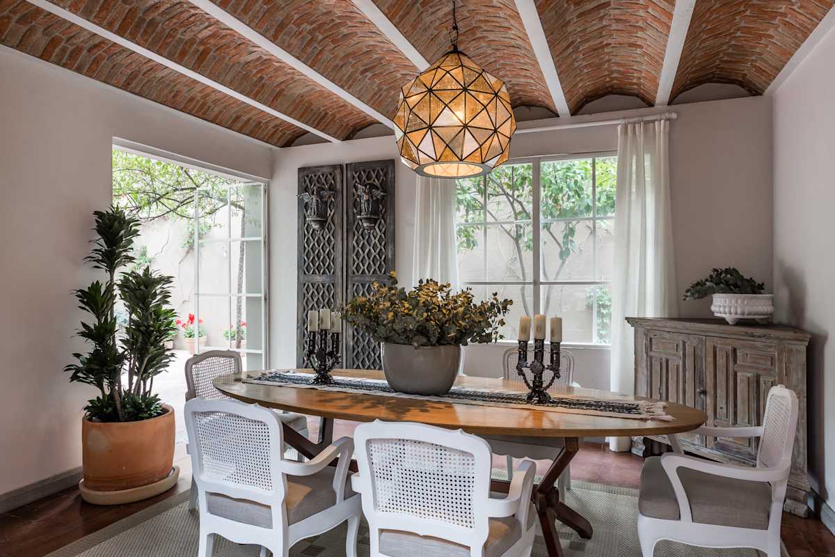 Casa Tranquilo 4BR Home by Rosewood with Hot Tub · photo 5