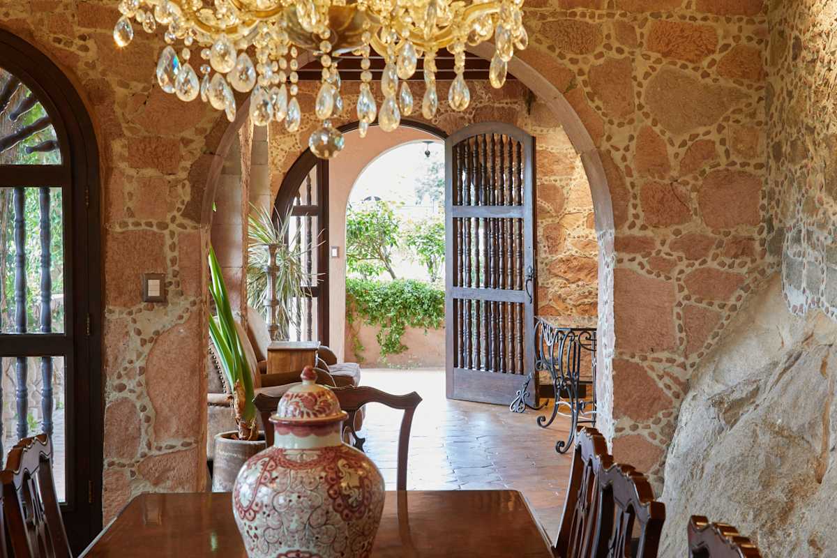 Casa Vista 6BR Villa, 16p Jacuzzi Pool & Breakfast · photo 15
