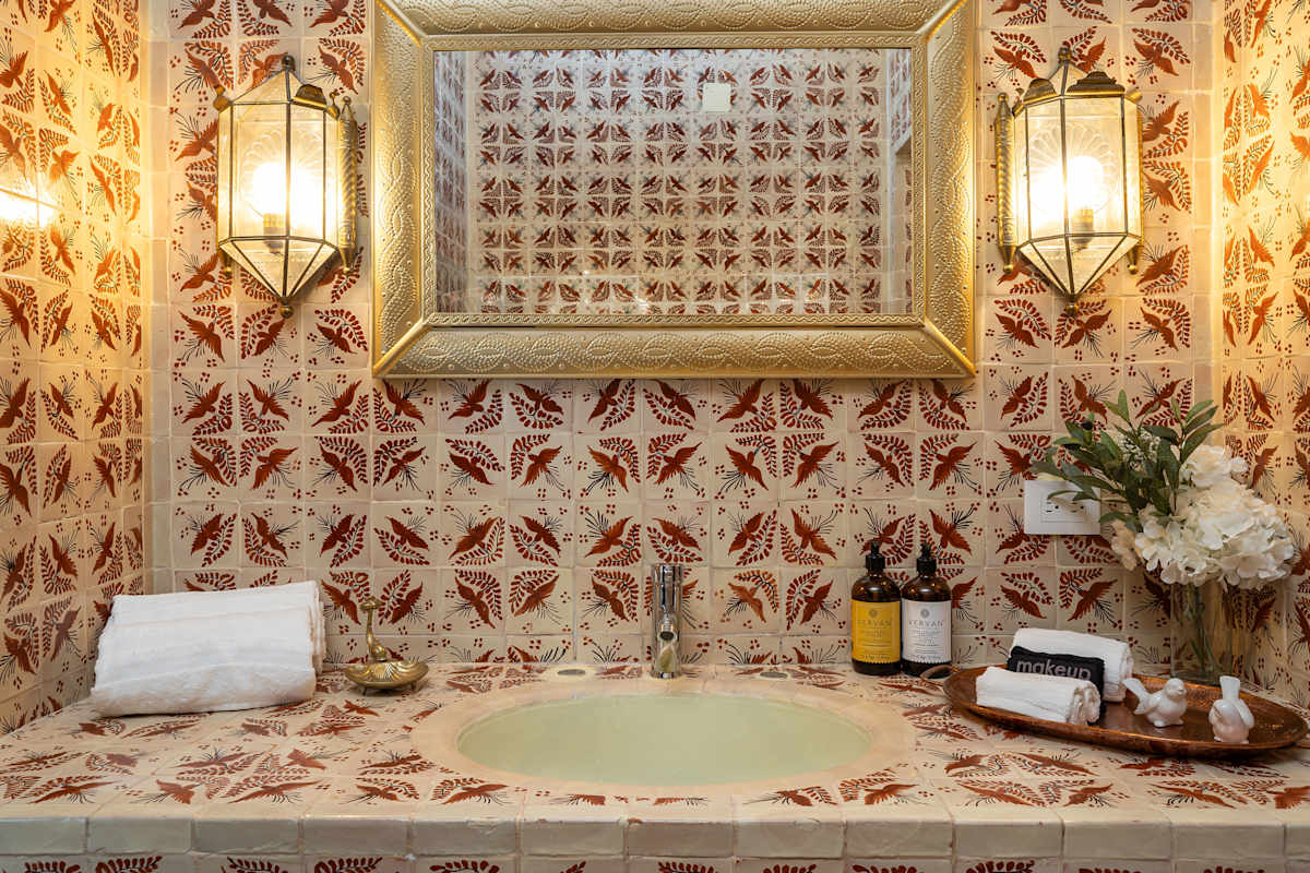 Casa Pedro Vargas: 6BR Estate w/ Hot Tub & Modern Comforts 21