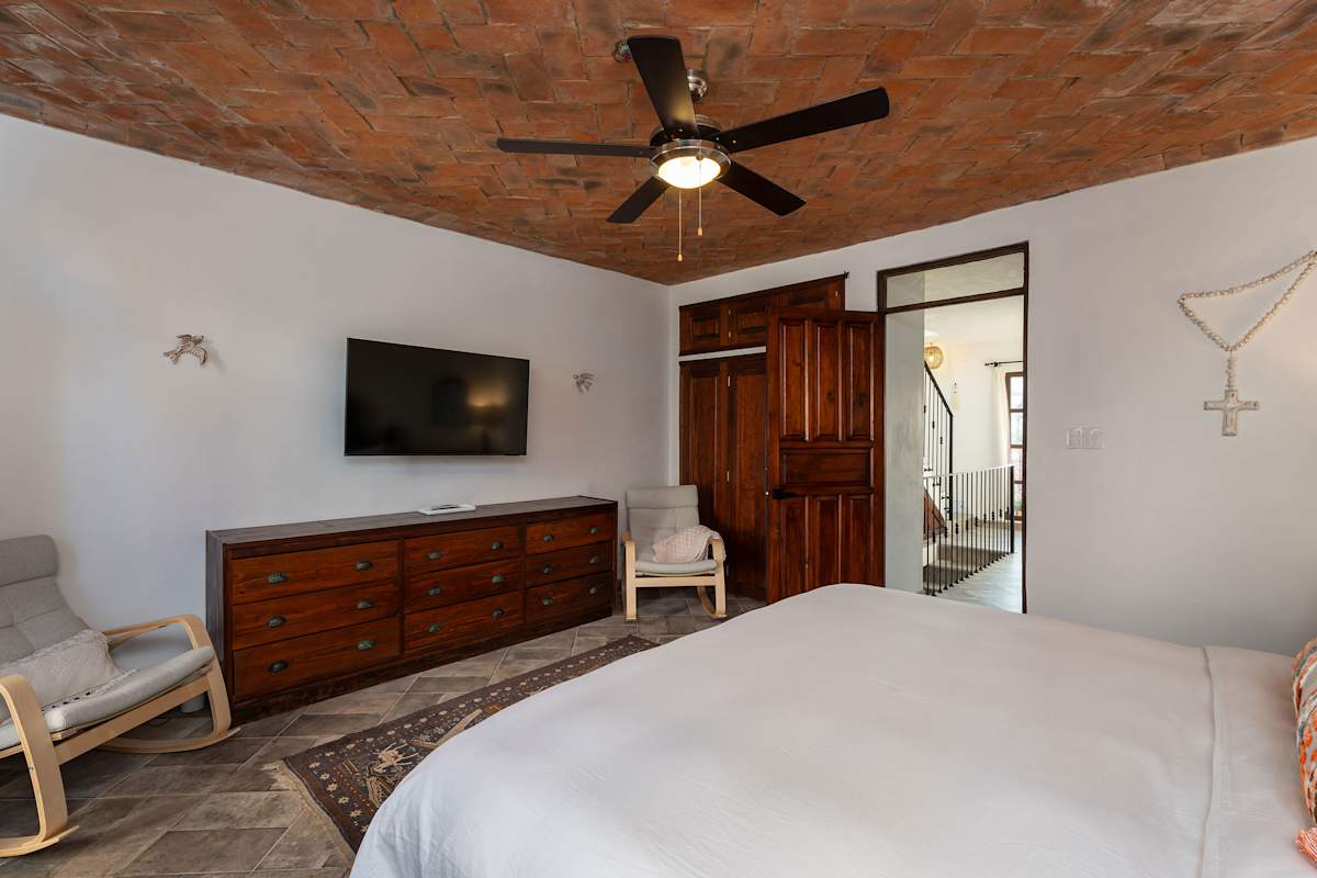 Casa Bellavista, 4BR in Centro Jardin Allende · photo 16