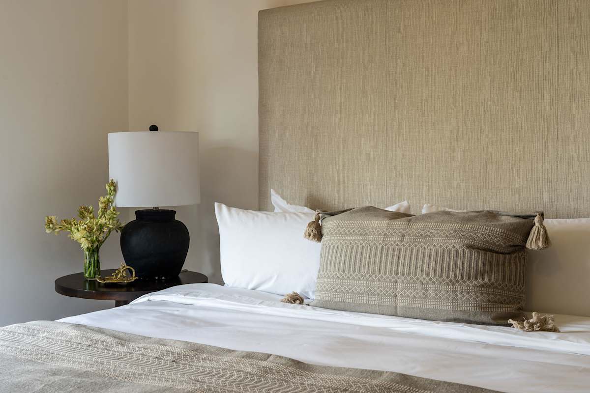 Casa Pedro Vargas: 6BR Estate w/ Hot Tub & Modern Comforts 19