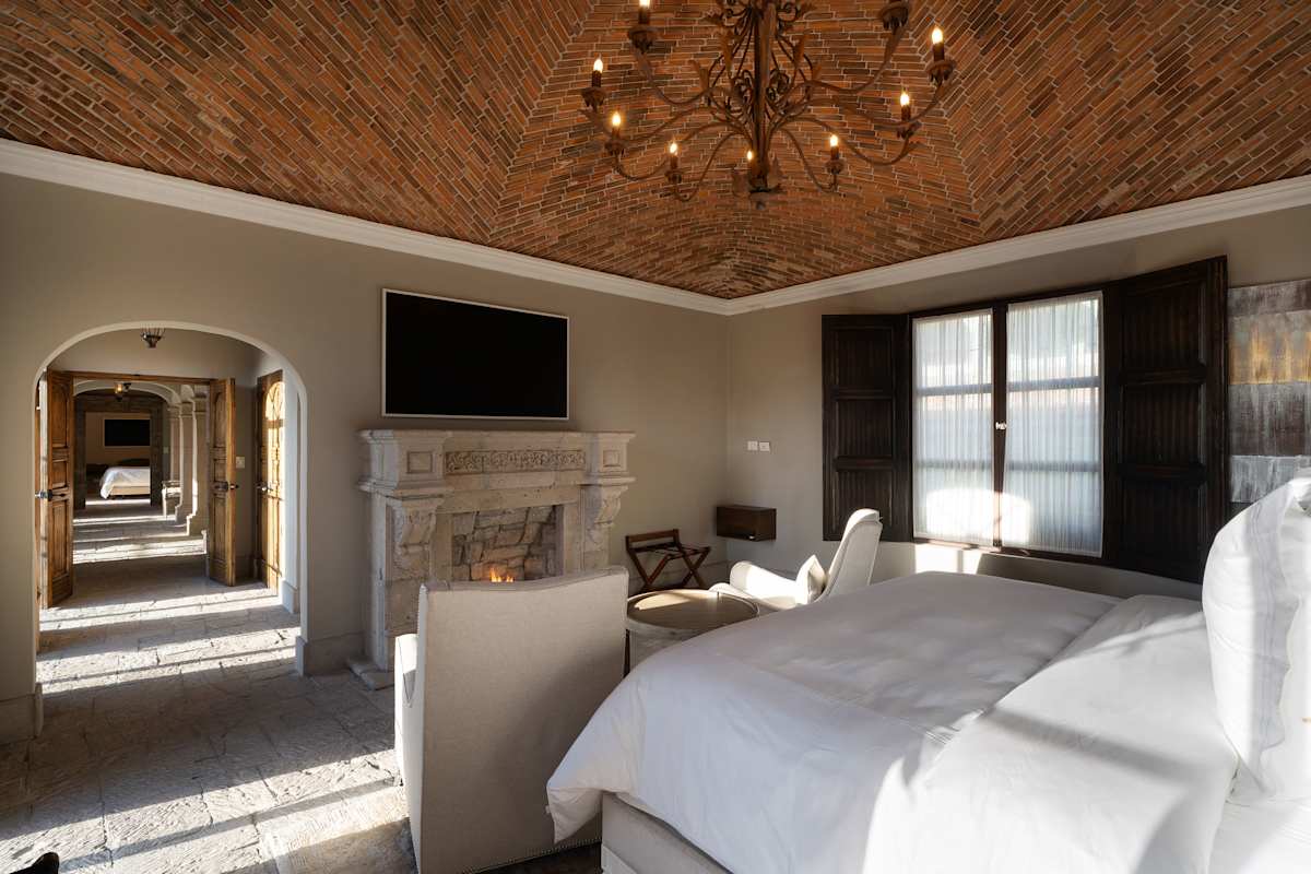 Casa Faroles, Designer 7BR Villa with Pool Jacuzzi & Full Staff 25