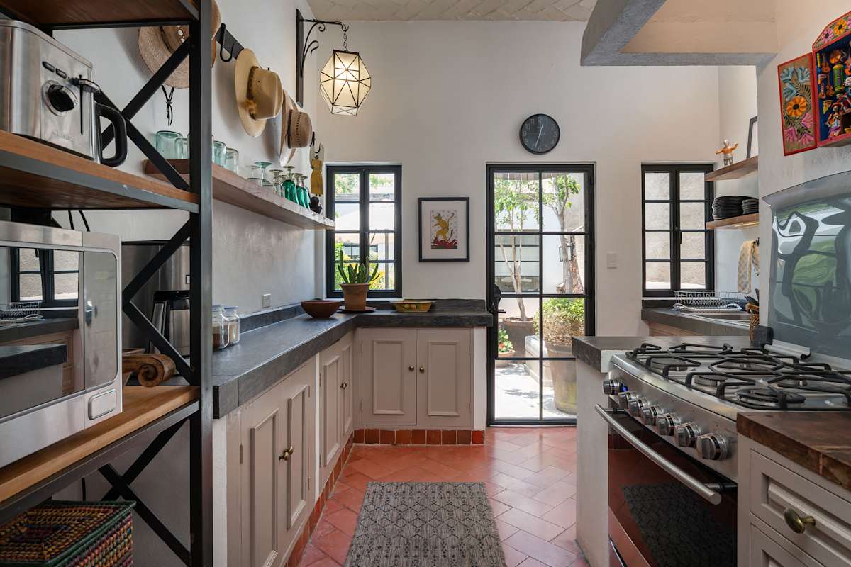 Casa Jari, 2BR Centro Home with Rooftop Terrace 34