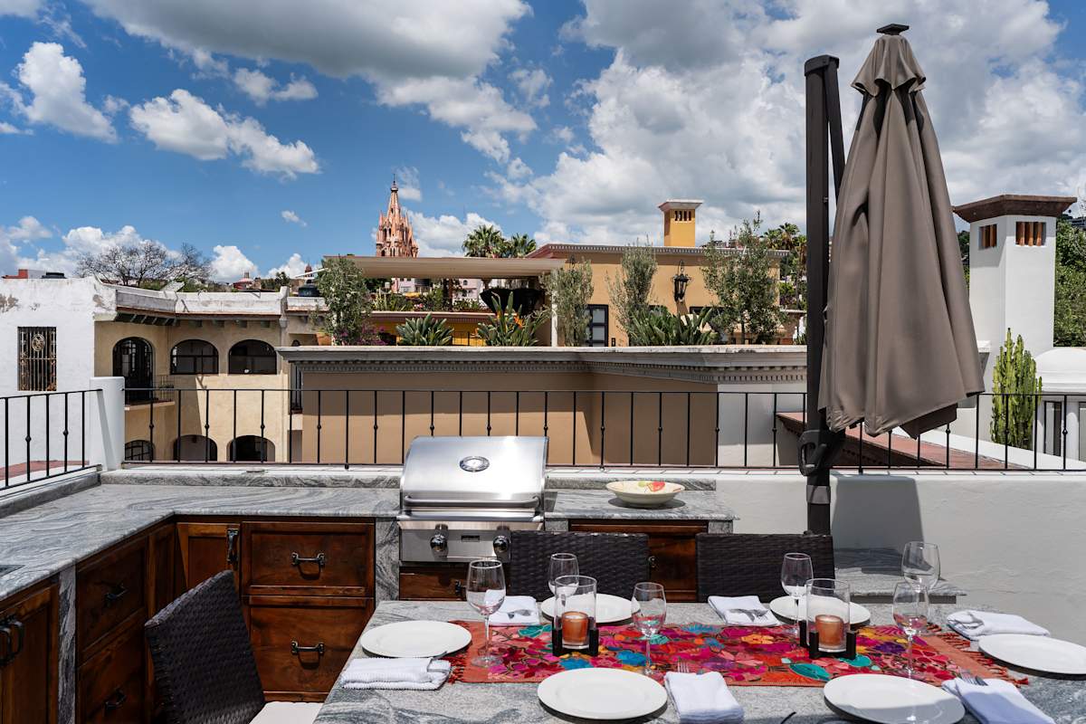 Casa Elegante, 3BR Modern Retreat in Centro 39
