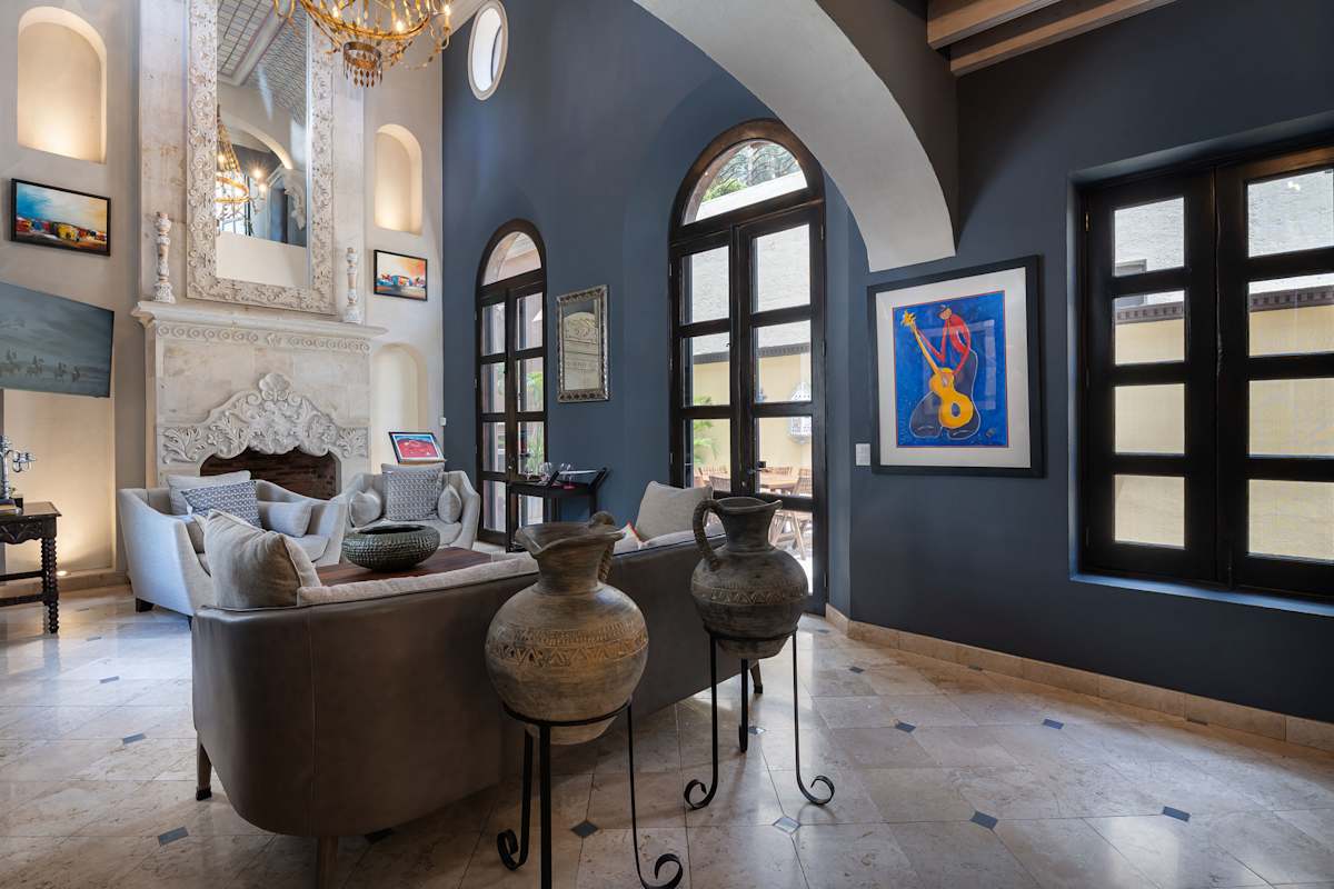 Casa Elegante, 3BR Modern Retreat in Centro 34