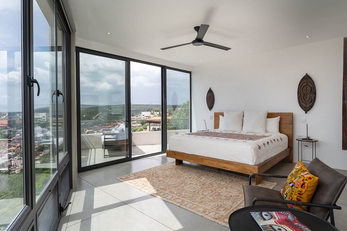 Casa Altamira: Stylish 1BR w/ City Views in Centro · photo 7