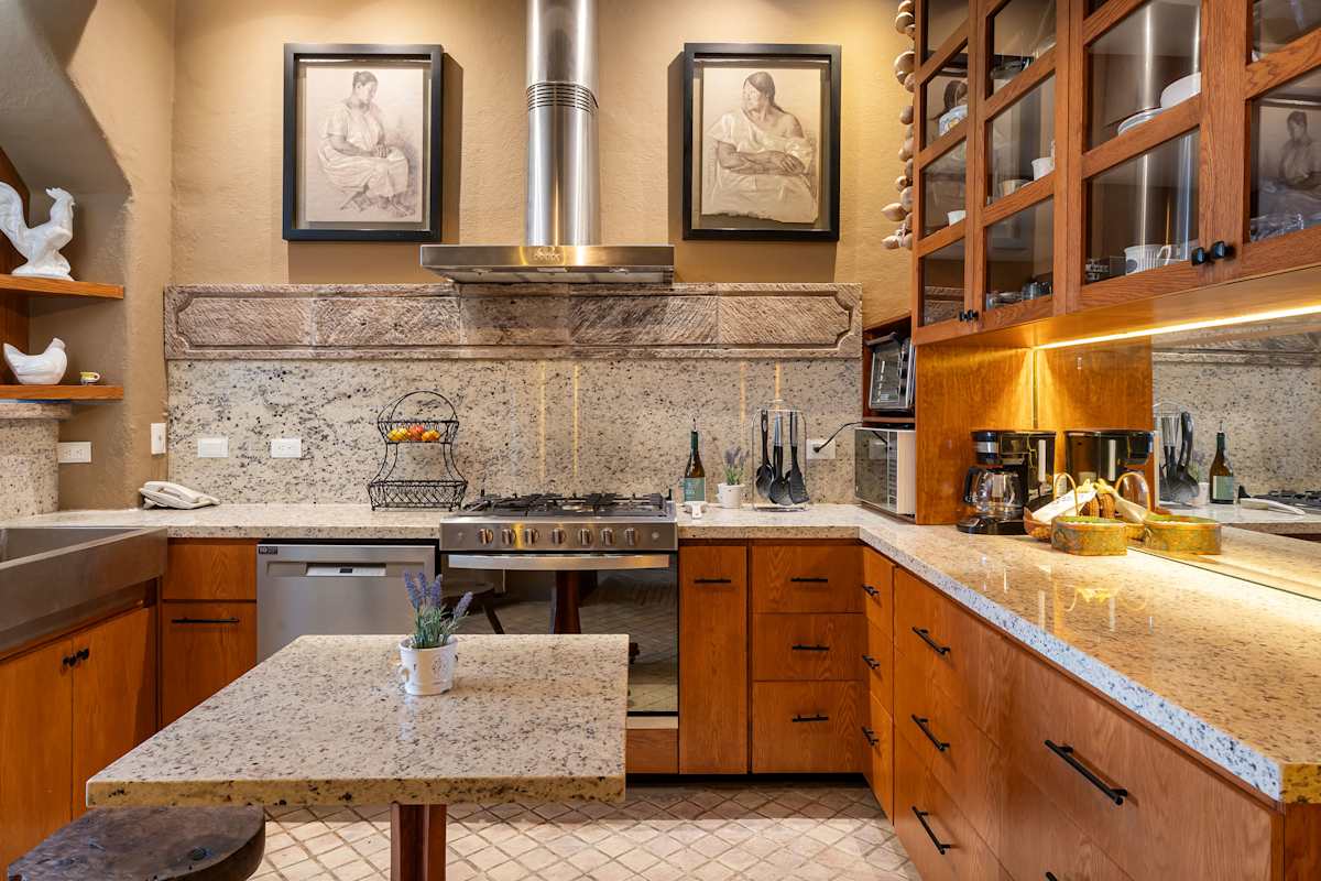 Casa Libélula – 3BR with Rooftop, Hot Tub & Views 12