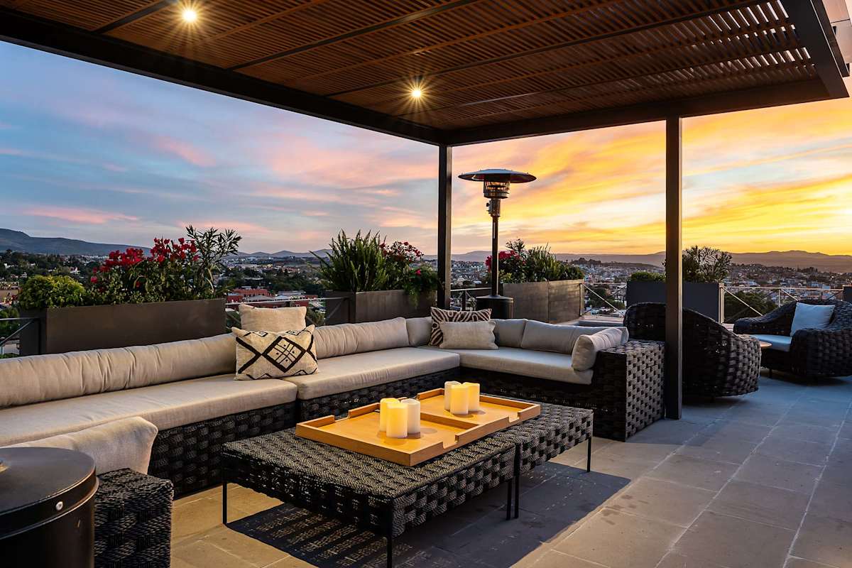 Le Cottage Penthouse, Large Terrace & City Views 2