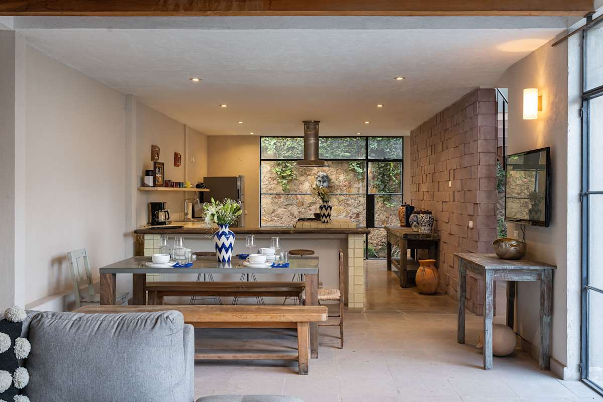 The Glasshouse — Contemporary 5BR w/Pool & Rooftop 16