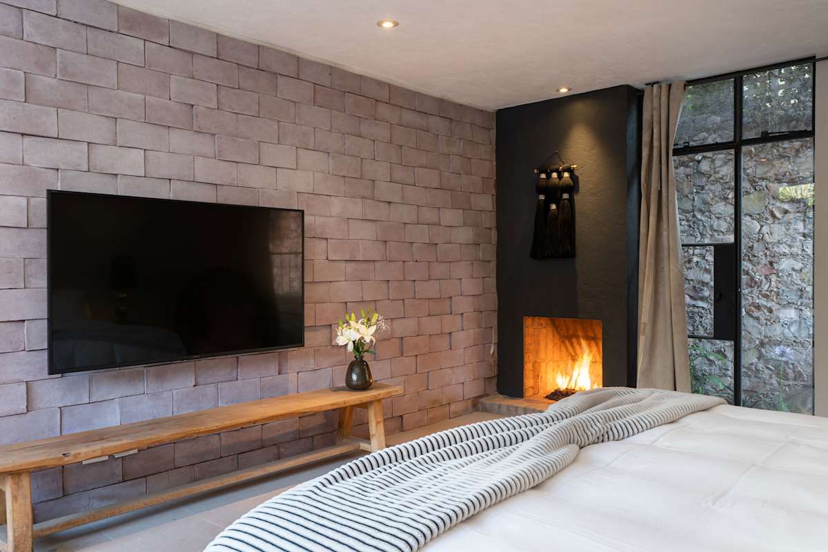 The Glasshouse — Contemporary 5BR w/Pool & Rooftop 11
