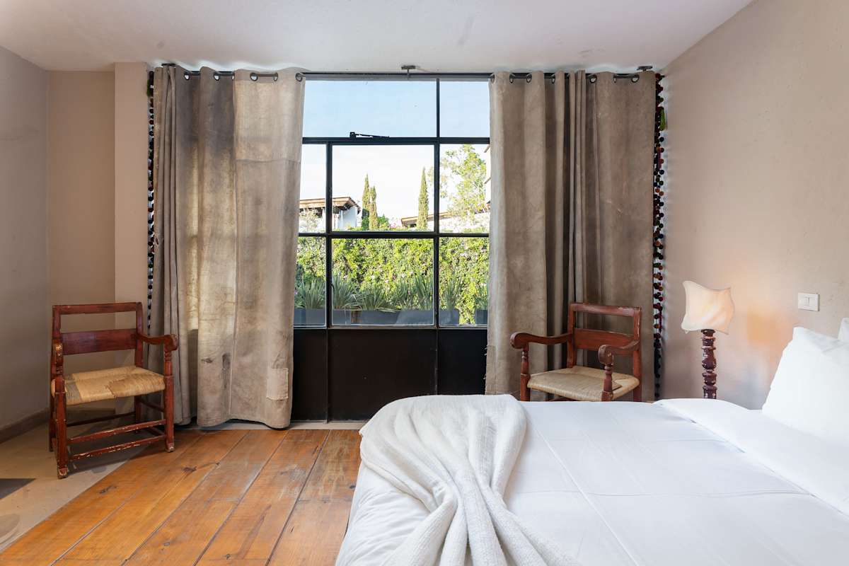 The Glasshouse — Contemporary 5BR w/Pool & Rooftop 26