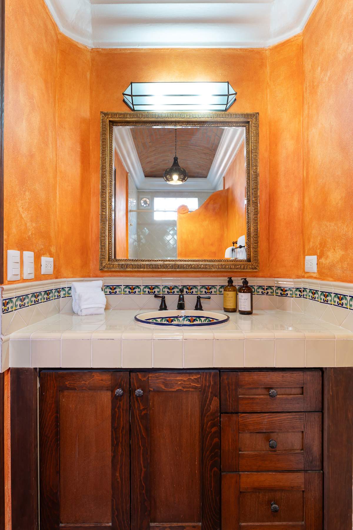 3BR Guadalupe Home with Rooftop & Elevator, Flat Walk to Centro 22