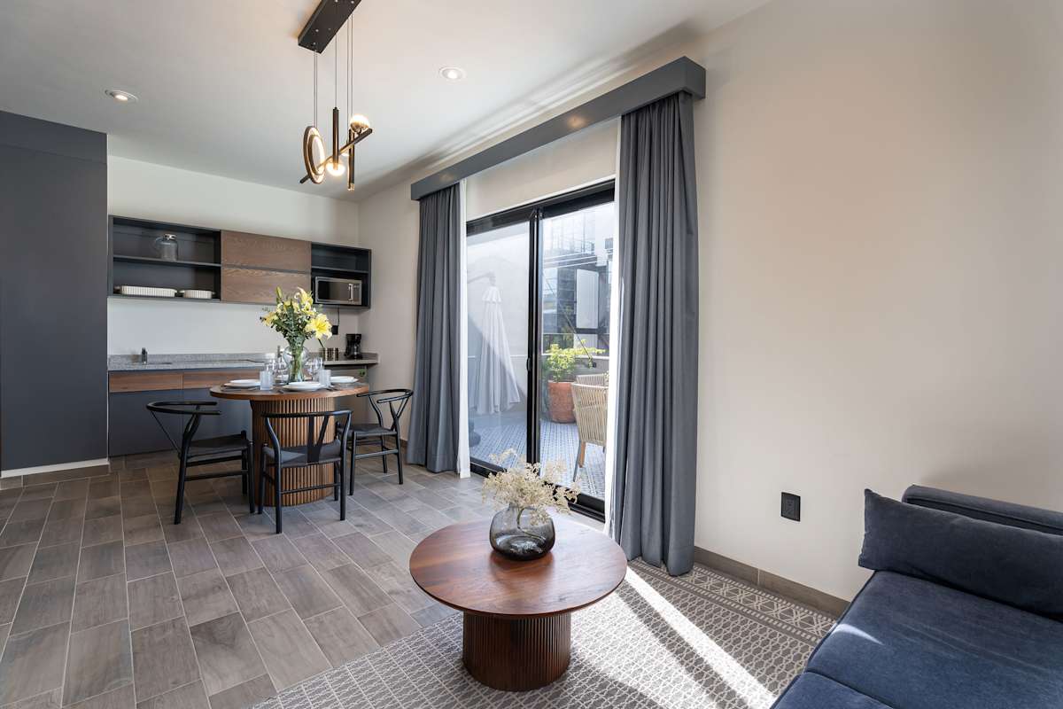 Penthouse Allende, Modern Stay w/ Private Terrace · photo 14
