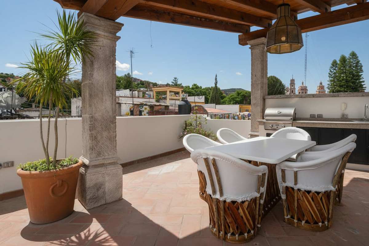 Casa del Palmar, Elegant 3BR Home with Rooftop Terrace in Centro 28