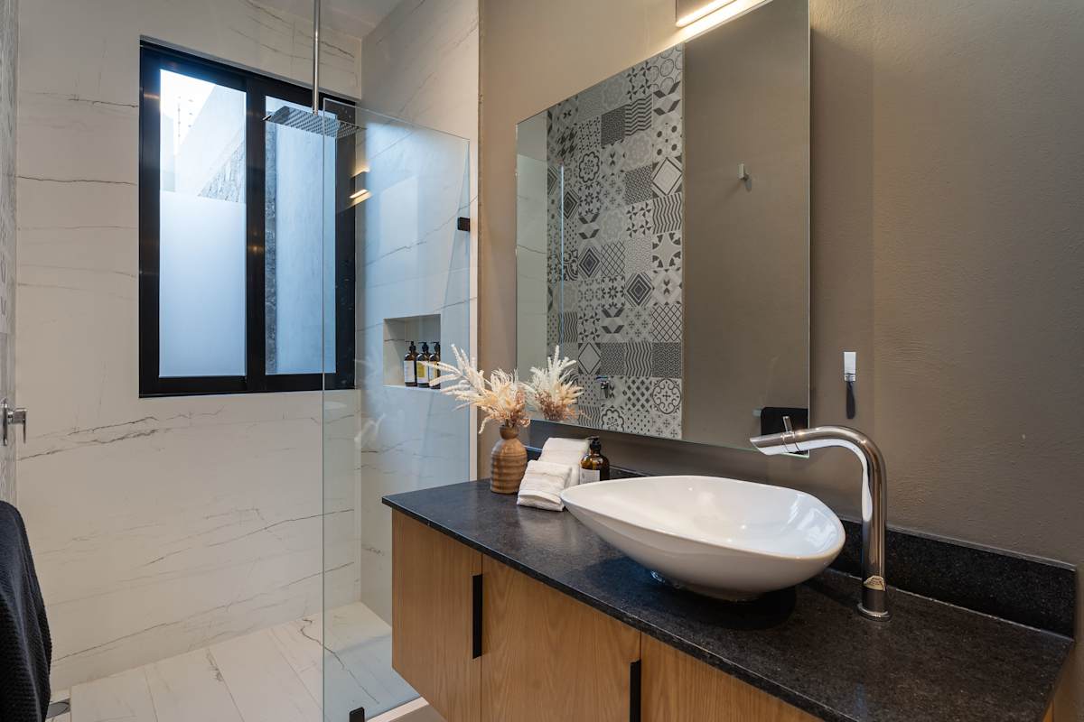 Casa Malanquín, Modern 4BR Home in Golf Community 37