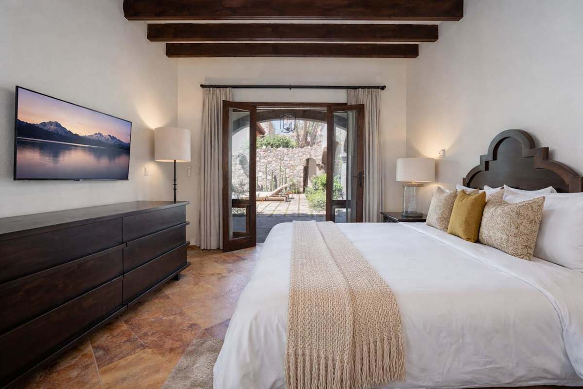 Casa Rose, 6BR Estate with Private Pool & Rooftop 19