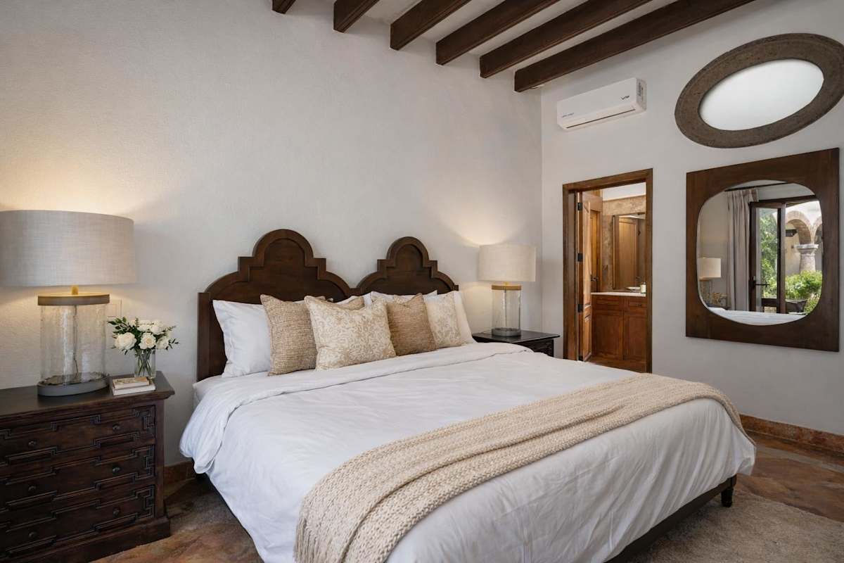 Casa Rose, 6BR Estate with Private Pool & Rooftop 18
