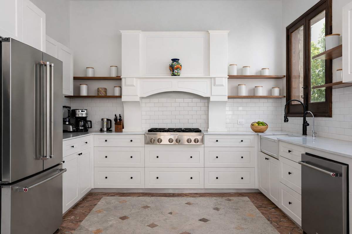 Casa Rose, 6BR Estate with Private Pool & Rooftop 11