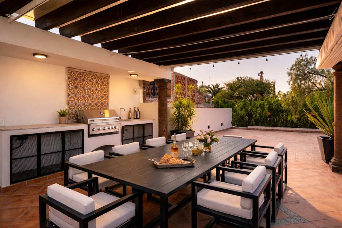 Casa Rose, 6BR Estate with Private Pool & Rooftop 38