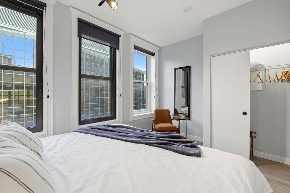 Four-bedroom, 3rd floor, photo 13 of 45