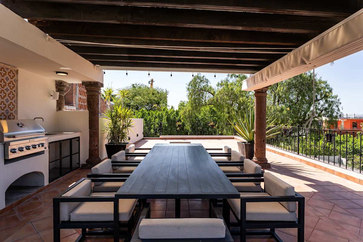 Casa Rose, 6BR Estate with Private Pool & Rooftop 39