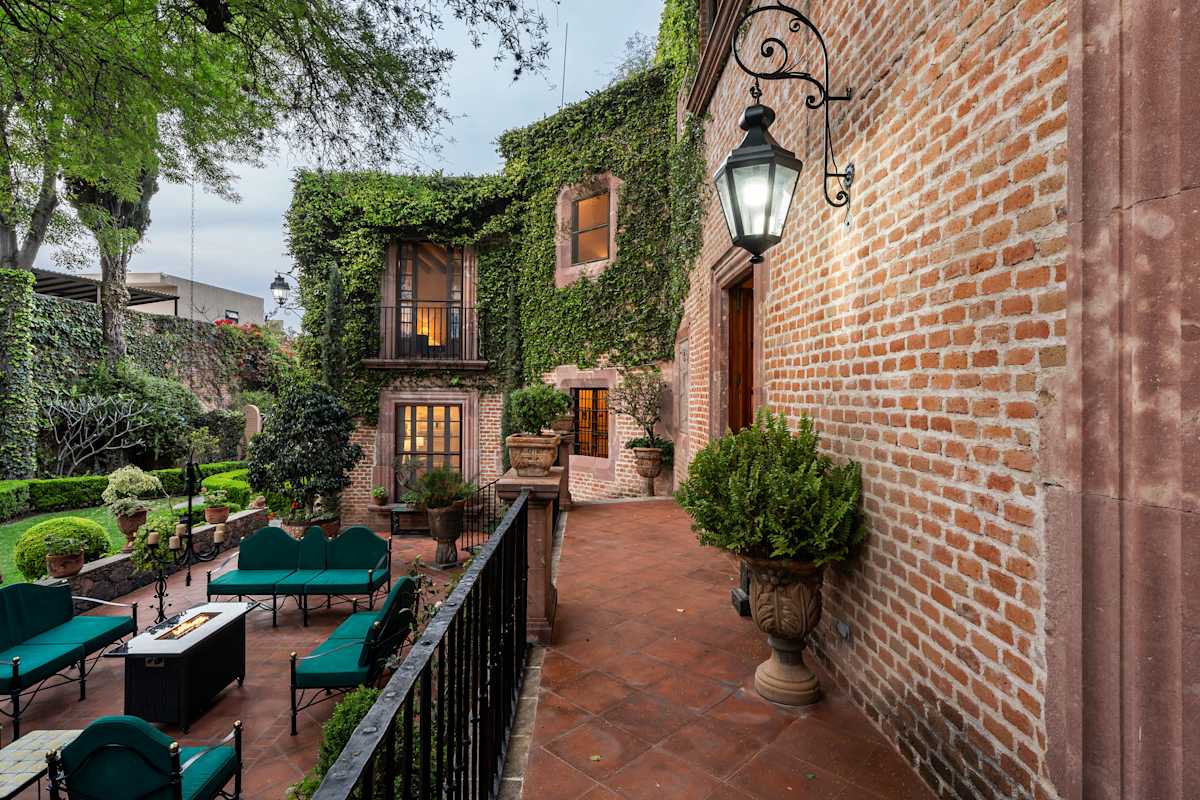 Casa Inspiración, 6BR Grand Estate w/ Lush Gardens · photo 34
