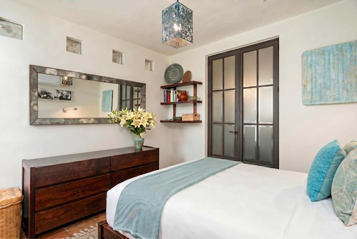 Casa Laura, Architectural Gem w/ Rooftop Views 6