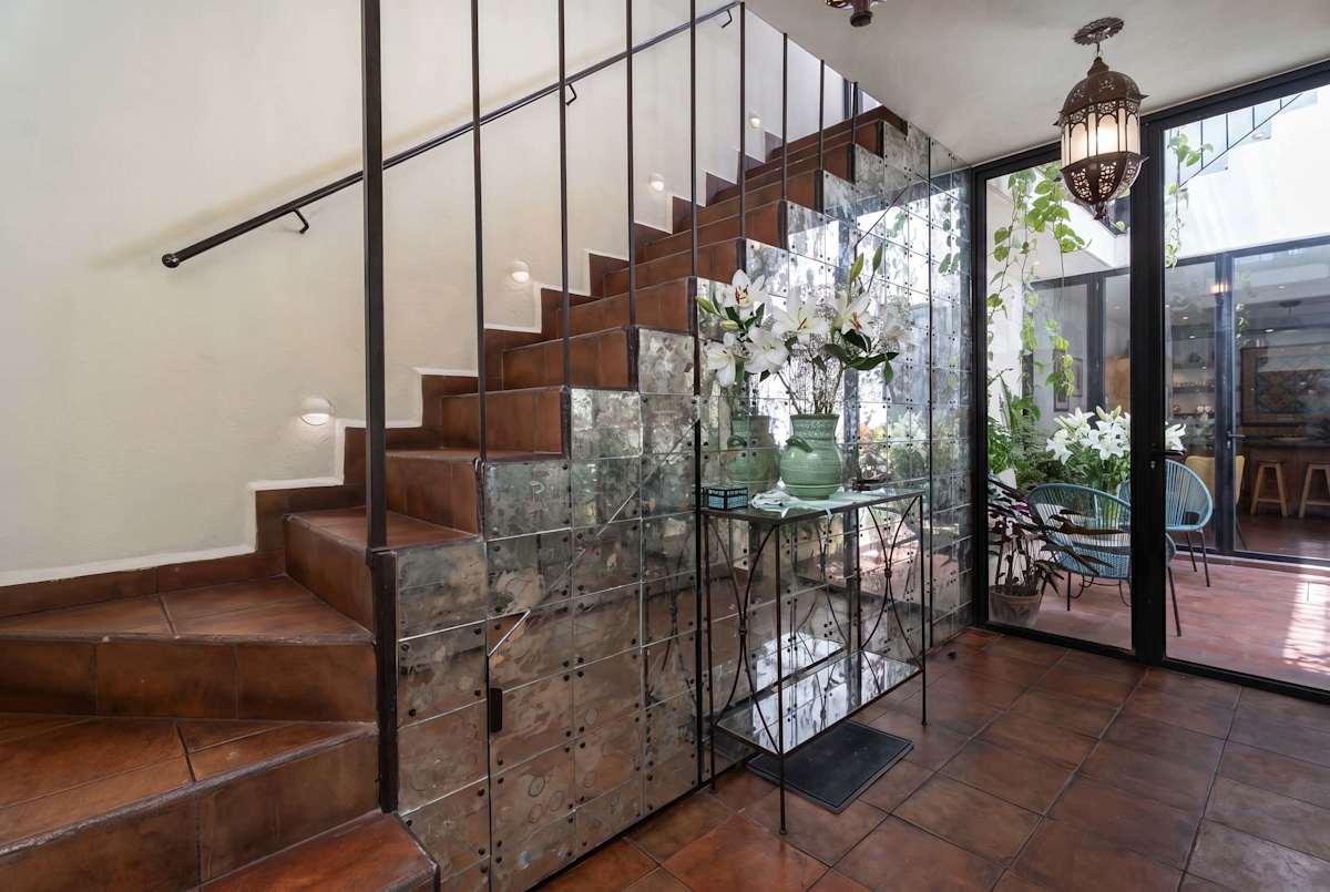Casa Laura, Architectural Gem w/ Rooftop Views 13