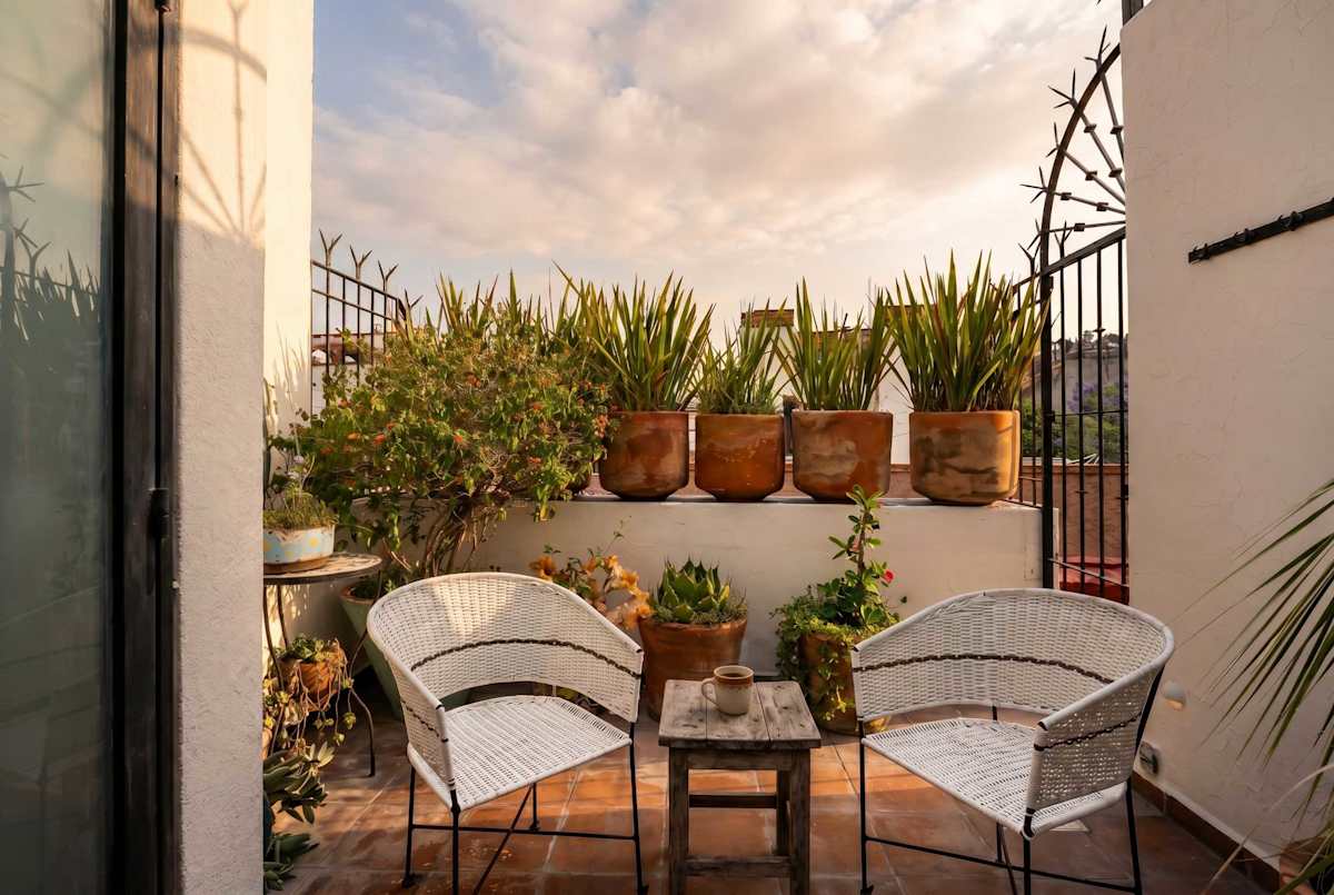 Casa Laura, Architectural Gem w/ Rooftop Views 14