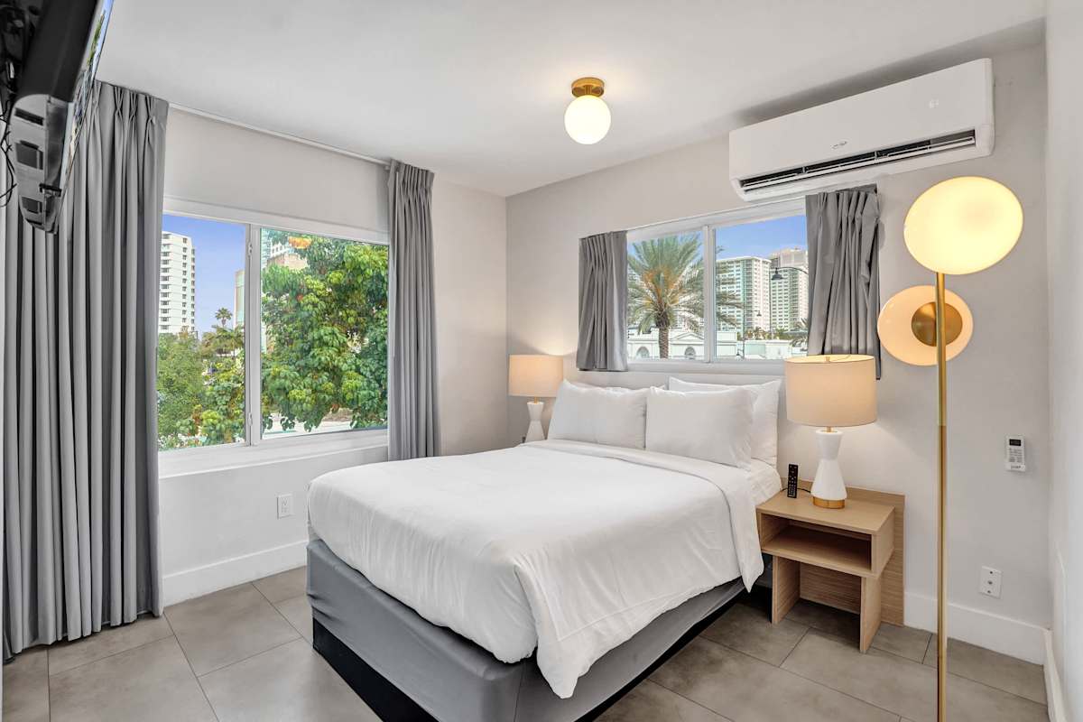 Ocean Blvd 2 King Suite at The Botanica