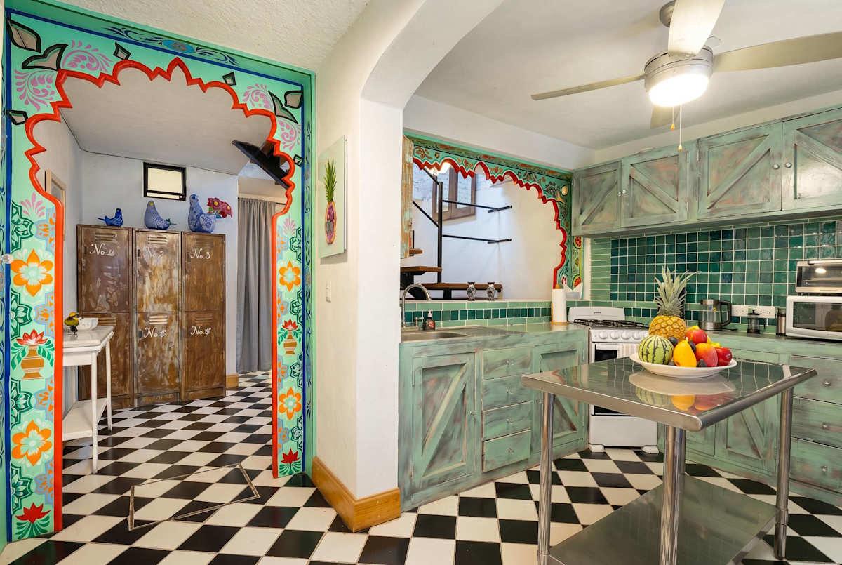 The Bird House, 2BR Artistic Retreat for Creatives · photo 4