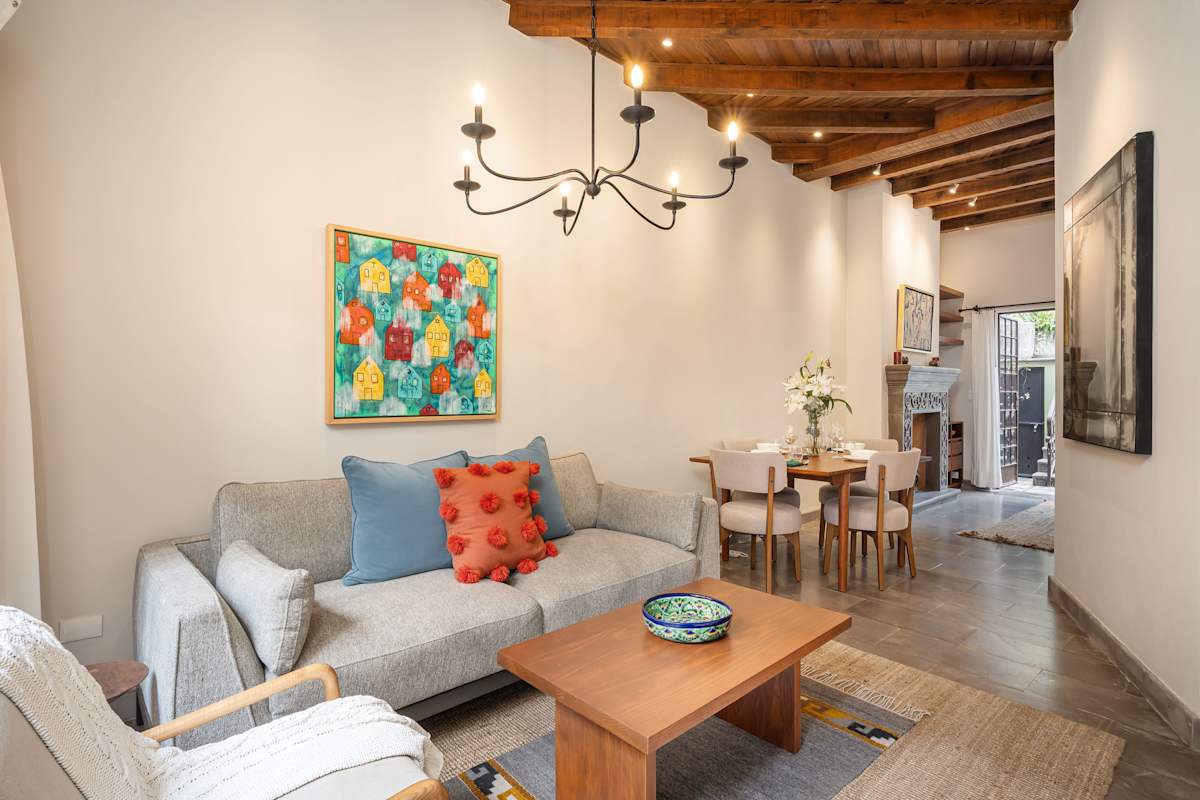 Casa Esperanza, 2BR Colonial Charm w/ Sunset Views · photo 5