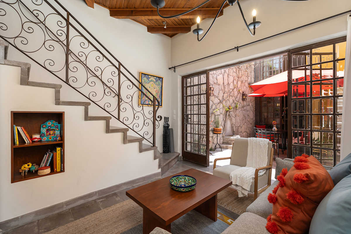 Casa Esperanza, 2BR Colonial Charm w/ Sunset Views · photo 11