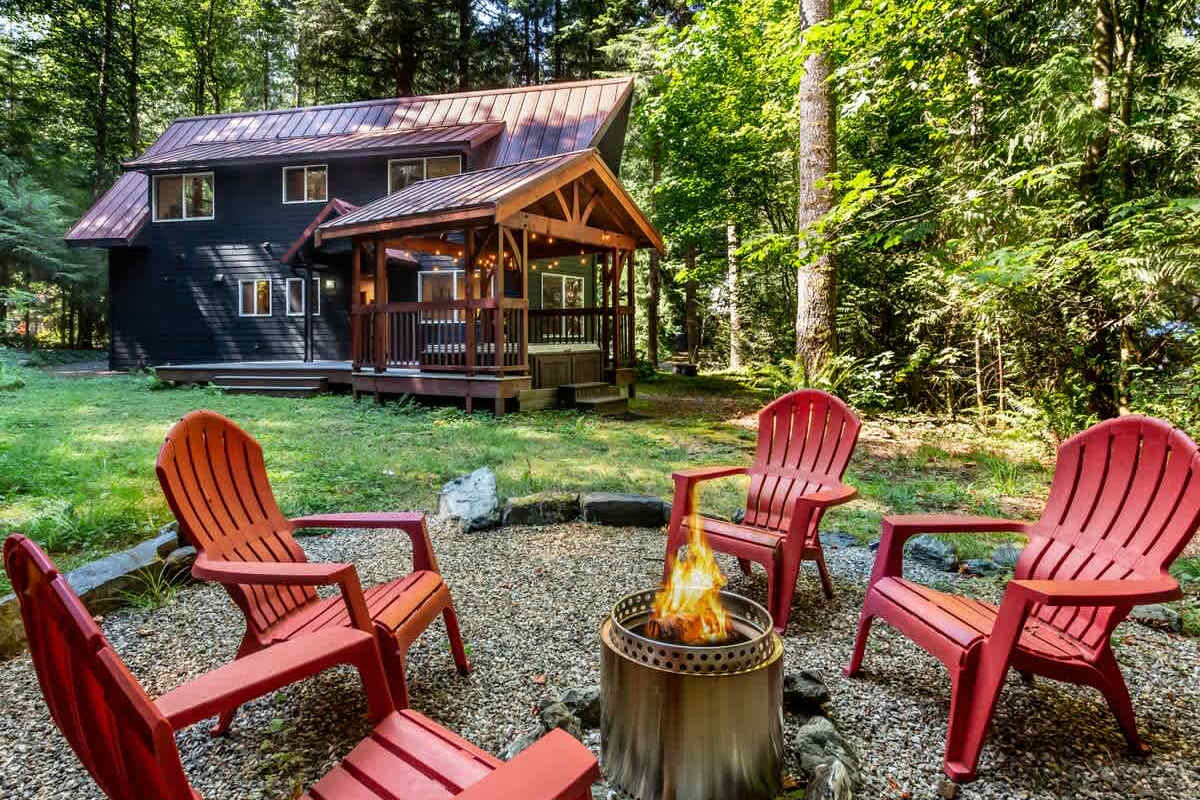 Toast some marshmallows and cozy up by the gas fire pit. 